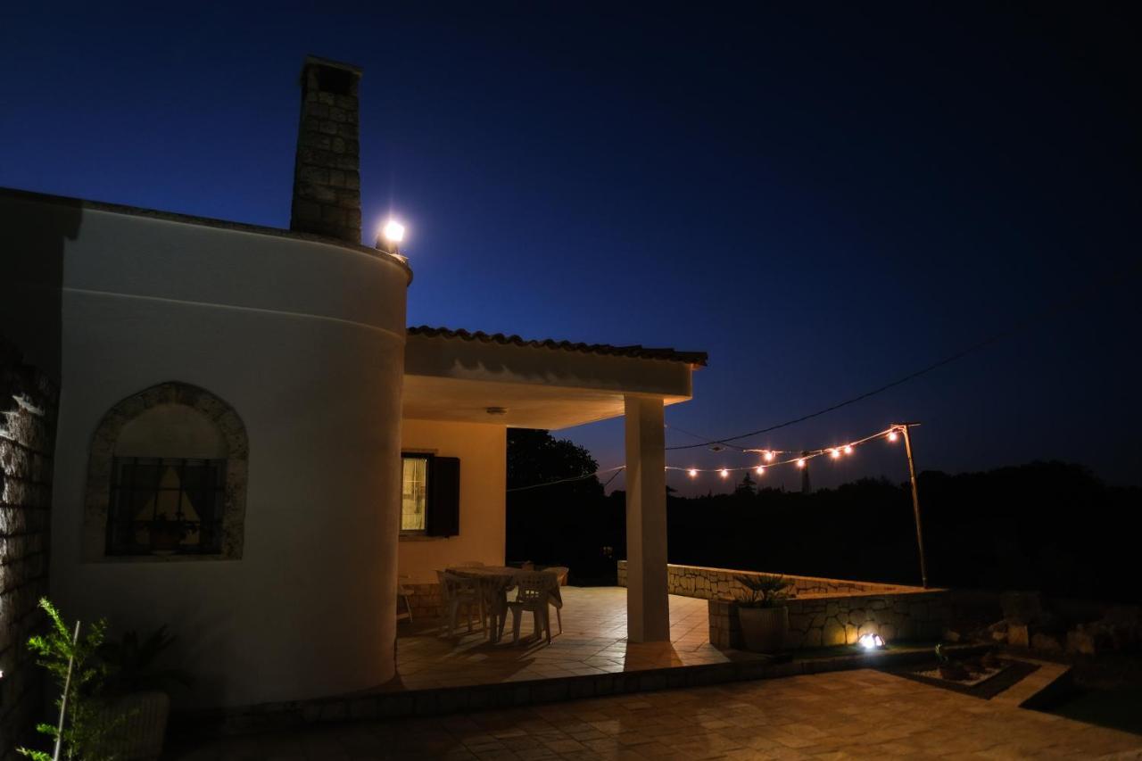 הוילה מונופולי Trullo Elvira & Luigi מראה חיצוני תמונה